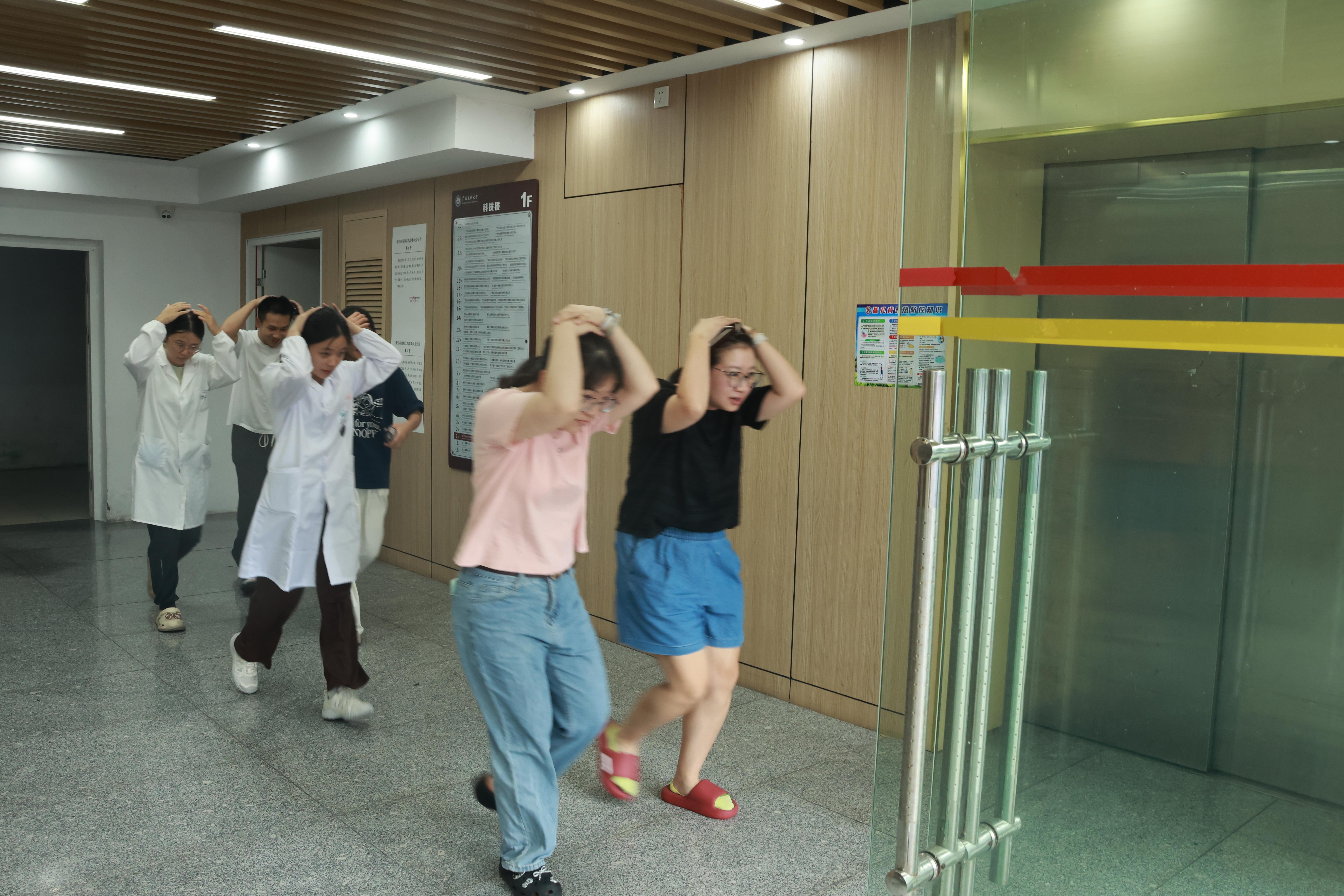 以练筑安，防患未然——生命科学研究院圆满完...